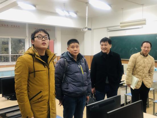 科技校园检查报道_html_m744ef8ab.jpg