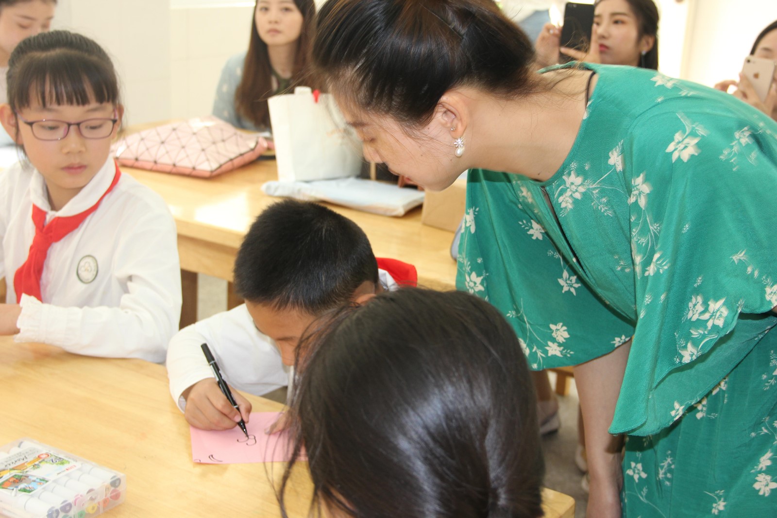 【花港一小】靶向观课，助推成长 ——花港小学张静名师工作室新教师课堂观察活动