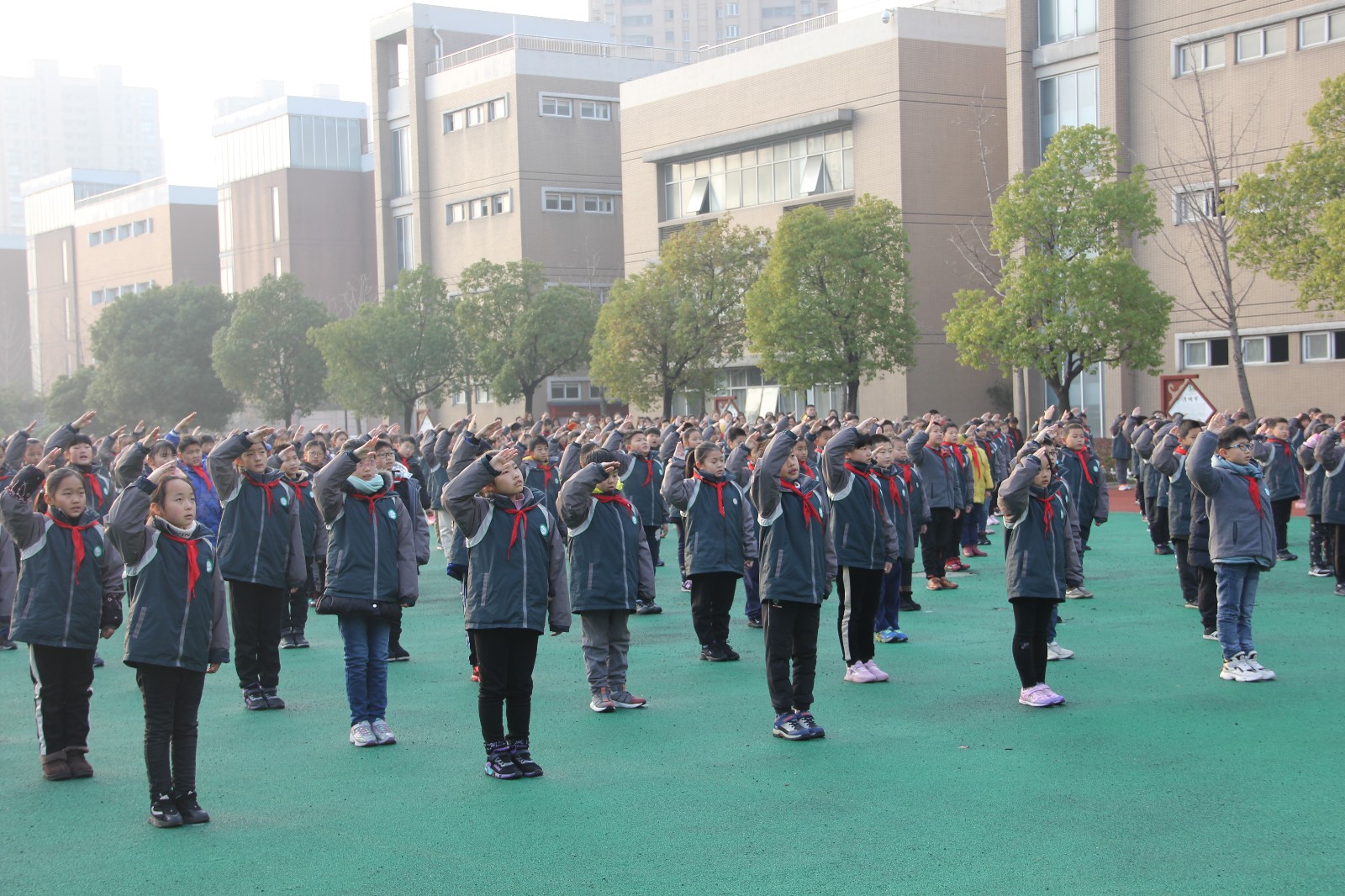 全体师生.JPG