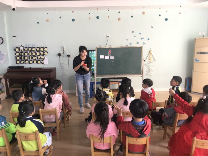 【乐活龙幼】玩转乐器 音乐相伴 ——龙潭幼儿园靖安分园领域教研活动