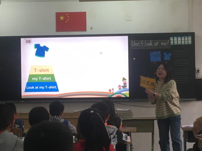 英语同课异构通讯报道_html_6a614ae5.jpg