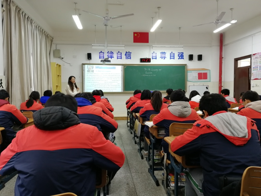 十二月份英语教研组工作小结_html_636c83a3.jpg