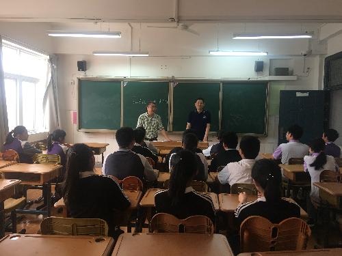 栖霞区督导到我校进行义务教育学校规范办学行为专项督查