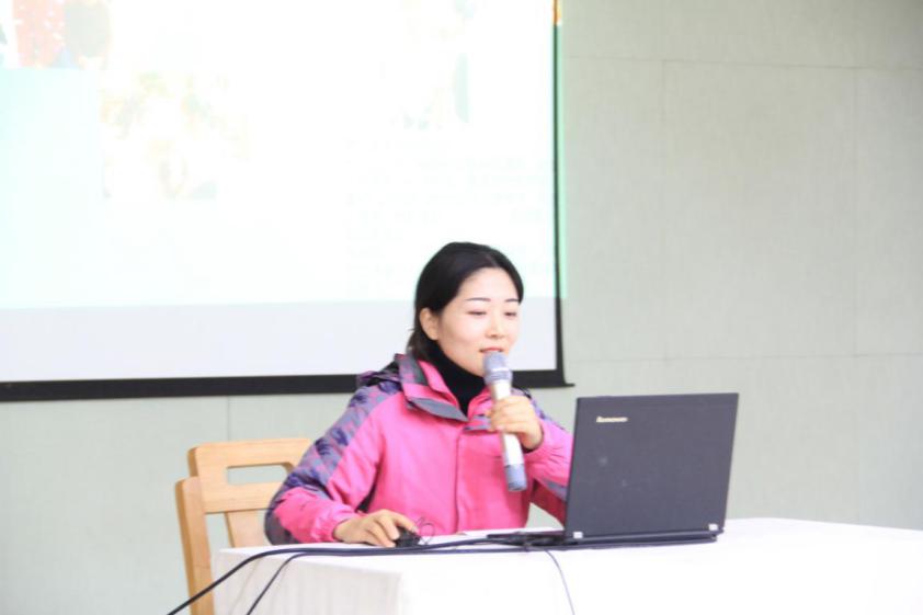 拉萨访团(1)(1)_html_434ffd64.jpg