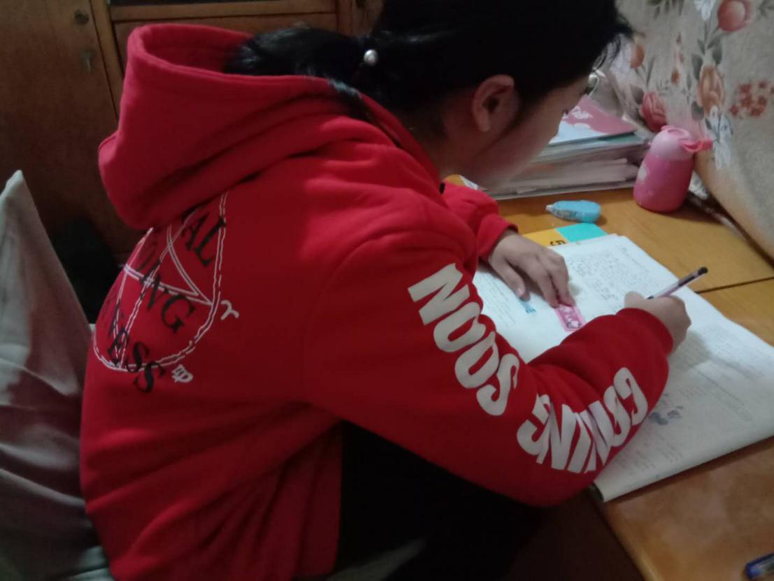 战“疫“学习力，坚持就会“英”_html_5f7e2c73.jpg