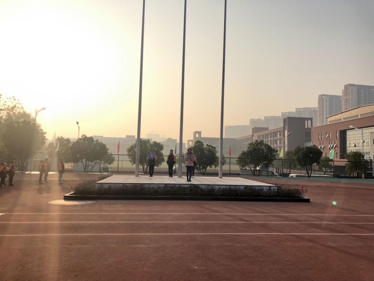 191202 升旗仪式报道_html_2cef635c.jpg
