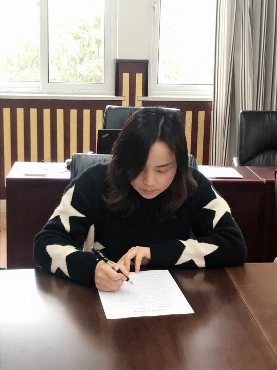 南湾营小学党支部开展主题教育60问测试活动_html_6b45dbc.jpg