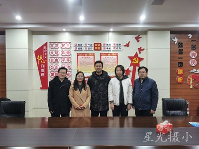 这里一切都渗透着一个团队的心血。这个团队便是致力于学校后勤工作的那群可爱的人们。.jpg