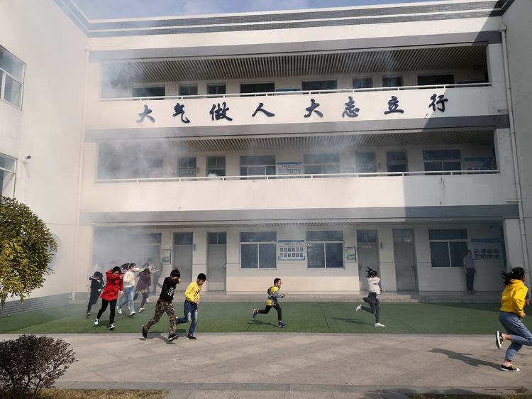 报道_html_5fd663c.jpg