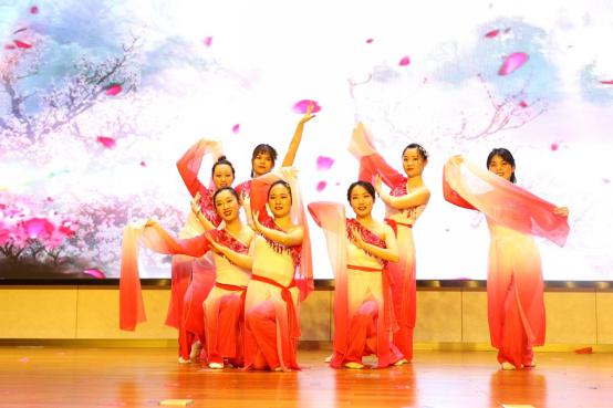 20200103祥和园区元旦文艺汇演活动_html_39fcda3f.jpg